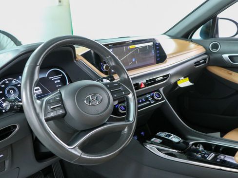 Used 2021 Hyundai Sonata Limited FWD image 24