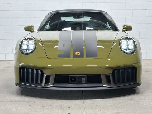 Certified 2026 Porsche 911 Carrera GTS RWD image 9