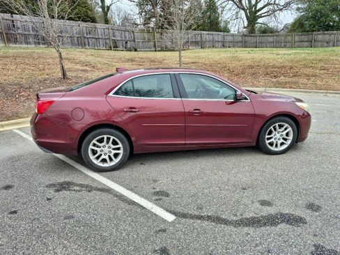 Used 2015 Chevrolet Malibu LT w/ Power Convenience Package image 8