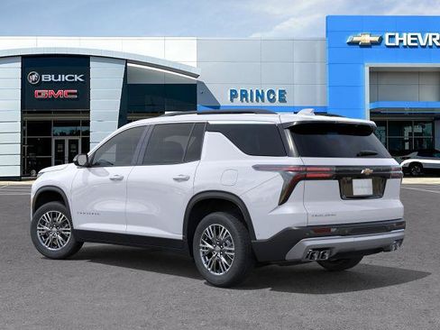 New 2026 Chevrolet Traverse LT w/ LPO, Floor Liner Package FWD image 3