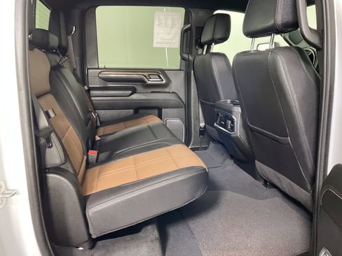 Used 2024 Chevrolet Silverado 3500 High Country AWD/4WD image 23