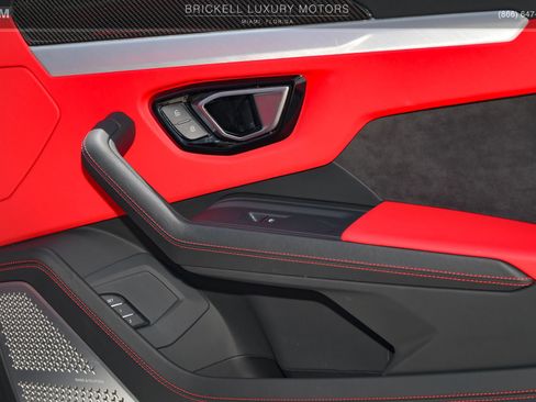 Used 2020 Lamborghini Urus image 66