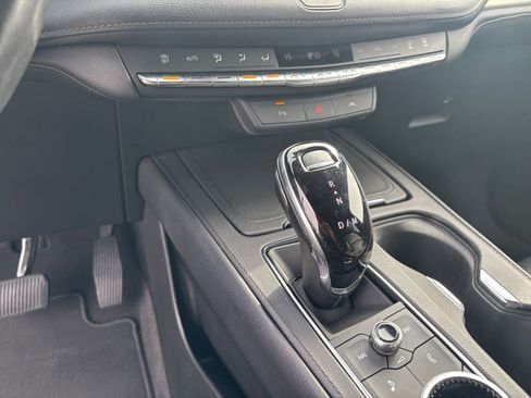 Used 2023 Cadillac XT4 Premium Luxury image 39