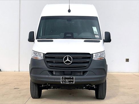 New 2025 Mercedes-Benz Sprinter 2500 image 3
