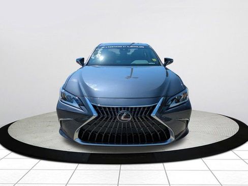 Used 2025 Lexus ES 350 w/ Premium Package image 8