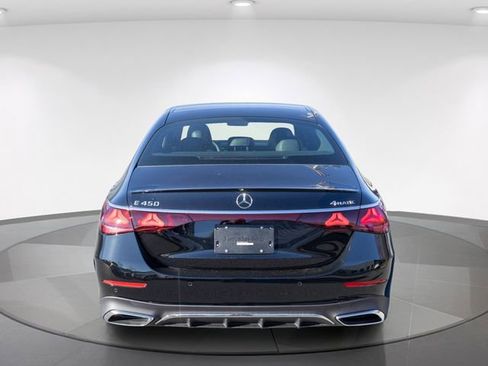 New 2026 Mercedes-Benz E 450 4MATIC Sedan image 8