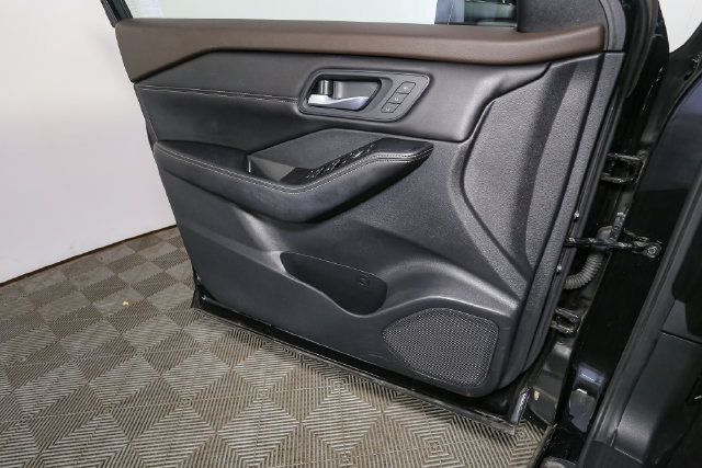 Used 2023 Nissan Rogue SL w/ SL Premium Package AWD/4WD image 37