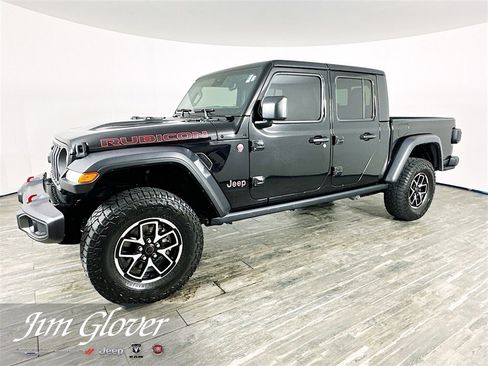 Used 2024 Jeep Gladiator Rubicon w/ Technology Group image 4