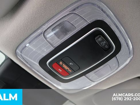 Used 2024 Hyundai Elantra SEL FWD image 31