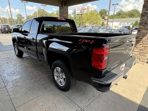 Used 2019 Chevrolet Silverado 1500 LT AWD/4WD image 8