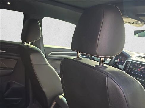 Used 2021 Volkswagen Atlas Cross Sport SEL R-Line w/ Cross Sport MDO Package image 20