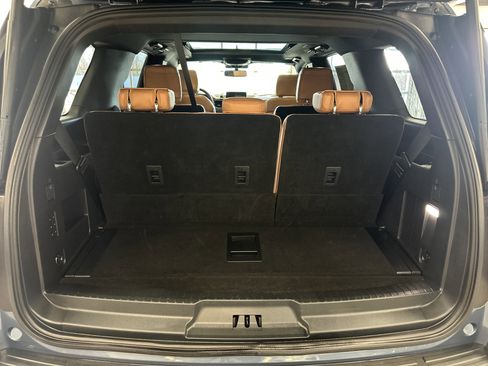 Used 2022 Ford Expedition Platinum image 8
