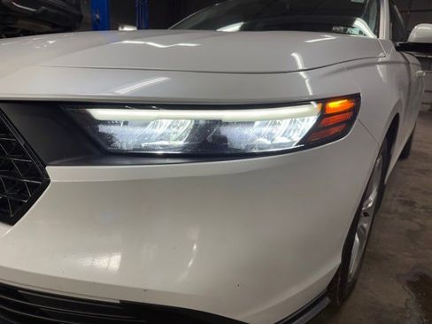 Used 2023 Honda Accord LX image 31
