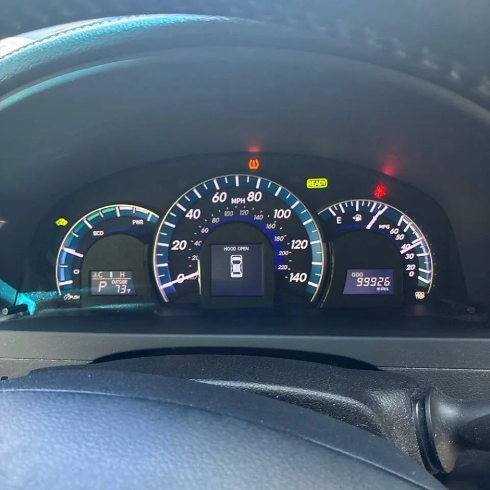 Used 2012 Toyota Camry XLE w/ Convenience Pkg FWD image 14