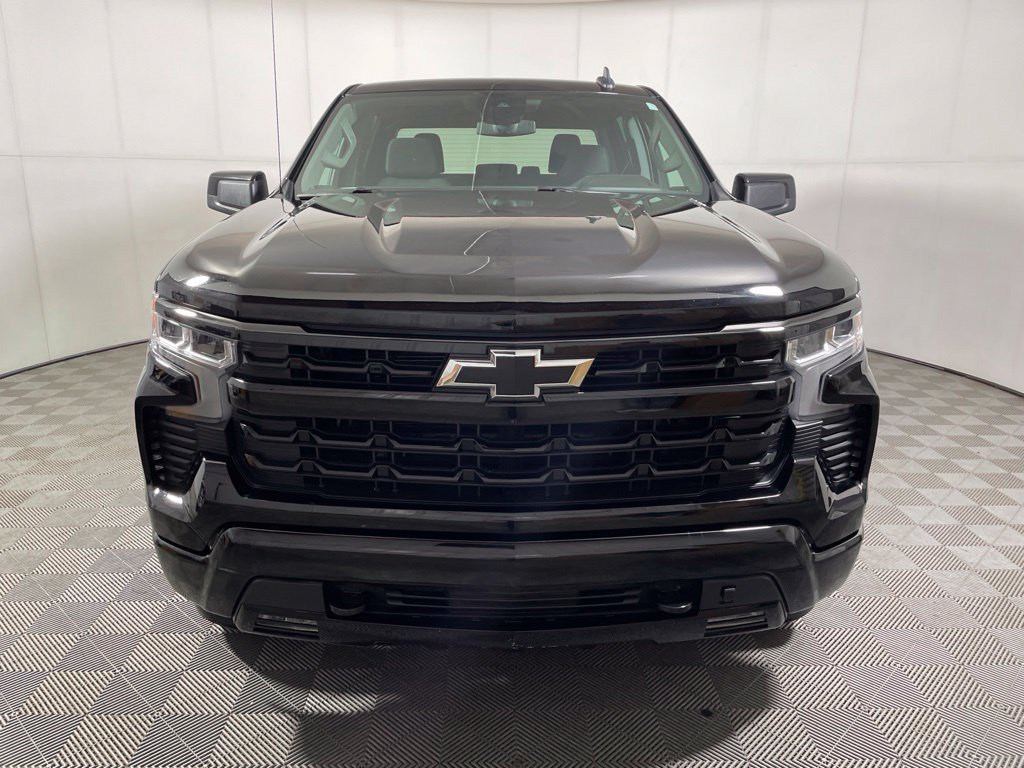 Used 2024 Chevrolet Silverado 1500 RST w/ Z71 Off-Road Package AWD/4WD image 3