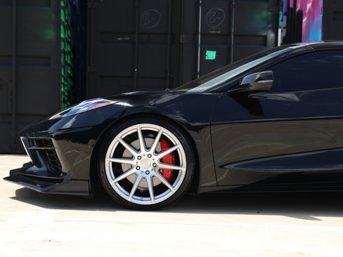 Used 2020 Chevrolet Corvette Stingray Premium Cpe w/ 3LT Preferred Equipment Group RWD image 27