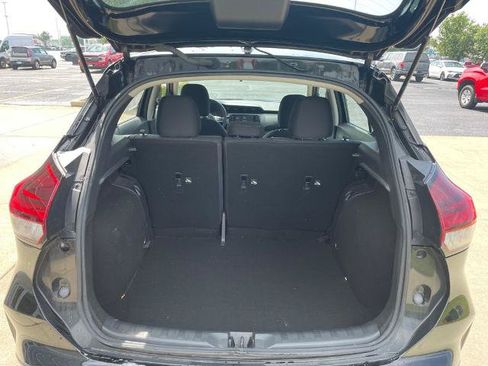 Used 2021 Nissan Kicks SV FWD image 13