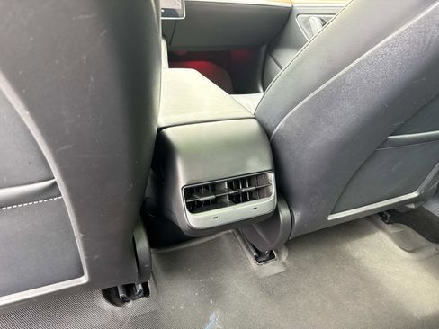 Used 2021 Tesla Model 3 Long Range AWD/4WD image 16