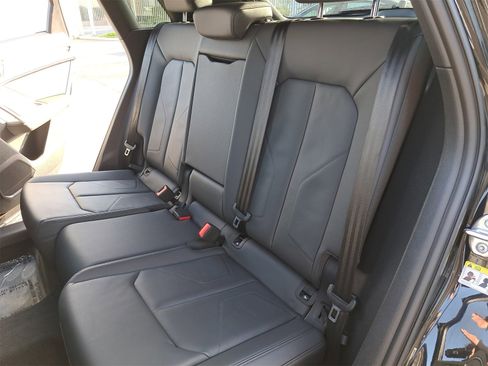 Certified 2025 Audi Q3 2.0T Premium w/ Convenience Package image 14