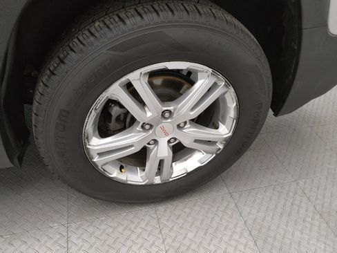 Used 2018 GMC Terrain SLE FWD image 31
