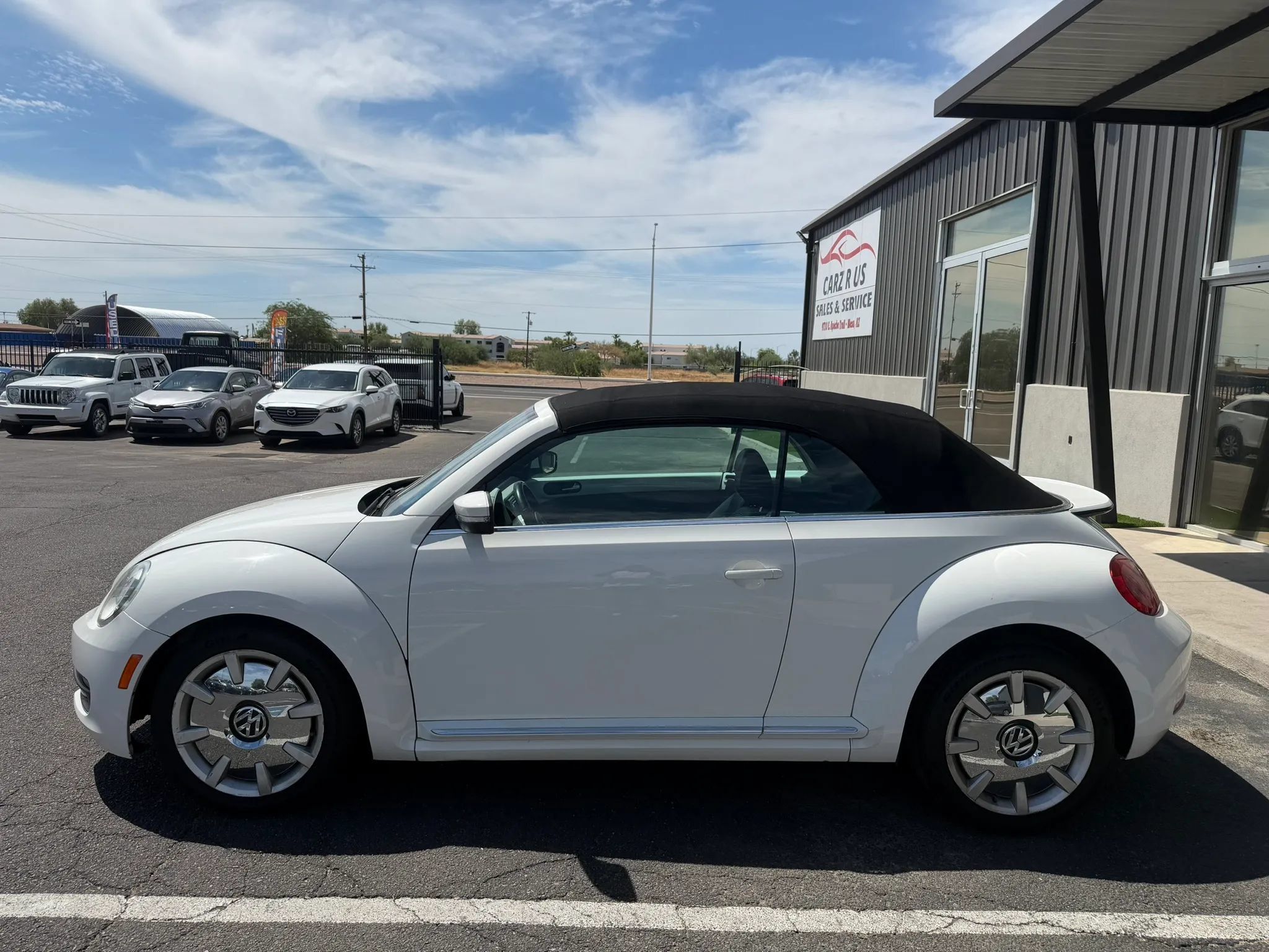 Used 2013 Volkswagen Beetle 2.5 FWD image 4
