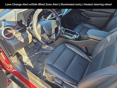 Used 2024 Chevrolet Trax RS w/ Sunroof Package image 9