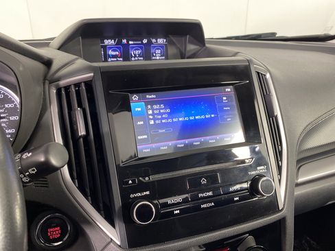 Used 2020 Subaru Forester Premium image 37