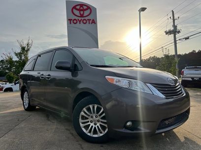 Used 2017 Toyota Sienna XLE