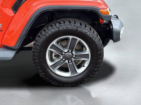 Used 2019 Jeep Wrangler Unlimited Sahara w/ Uconnect 4C Nav & Sound Group image 25