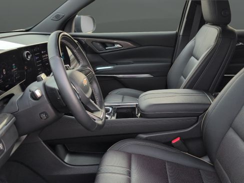 Used 2026 Chevrolet Traverse High Country w/ LPO, Floor Liner Package AWD/4WD image 10