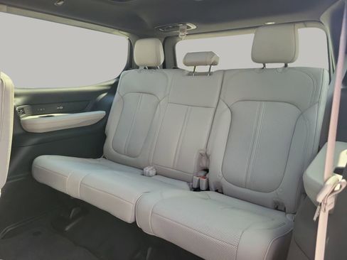 New 2025 Jeep Wagoneer Series III w/ Quick Order Package 25C Super image 16