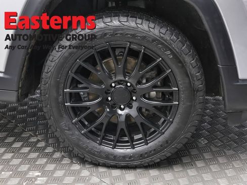 Used 2022 Jeep Compass Latitude AWD/4WD image 30