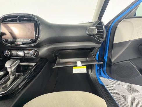 Used 2023 Kia Soul GT-Line FWD image 27