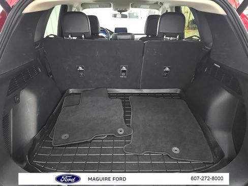 Used 2020 Ford Escape SE Sport image 12