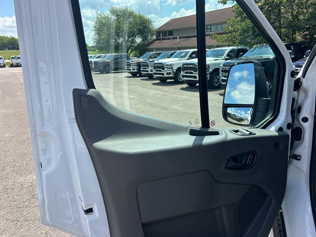 Used 2025 Ford Transit 250 Low Roof w/ Exterior Upgrade Package RWD image 17