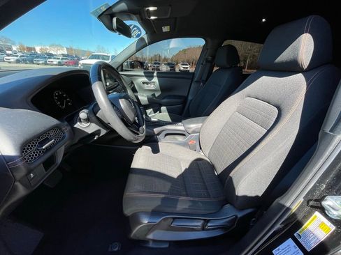Certified 2024 Honda HR-V Sport image 23