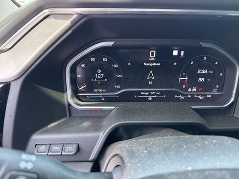 Used 2023 GMC Sierra 1500 Denali w/ Denali Reserve Package AWD/4WD image 16