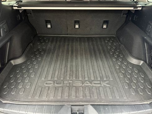 Used 2025 Subaru Outback Premium image 20