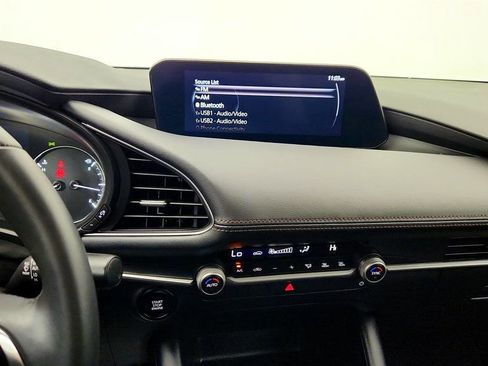Used 2025 MAZDA MAZDA3 s image 17