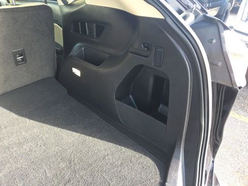 Certified 2024 Ford Edge SEL image 7