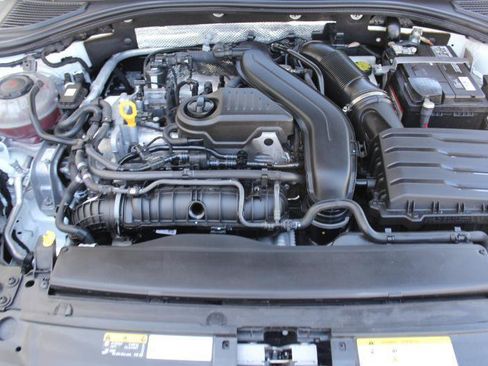 Used 2024 Volkswagen Jetta Sport FWD image 40