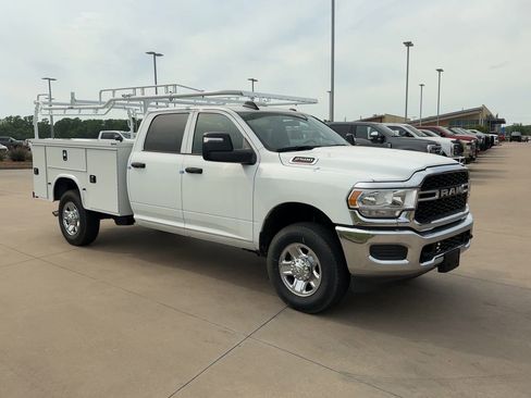 New 2024 RAM 2500 Tradesman w/ Chrome Appearance Group image 2