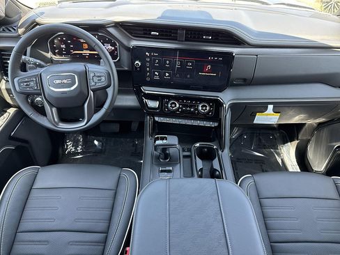 New 2026 GMC Sierra 1500 AT4X w/ LPO, Black Badging Package AWD/4WD image 7