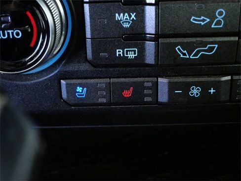 Used 2018 Ford F150 Platinum w/ Equipment Group 701A Luxury image 23