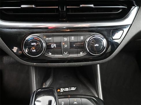 Used 2024 Buick Envista Sport Touring w/ Convenience I Package image 4