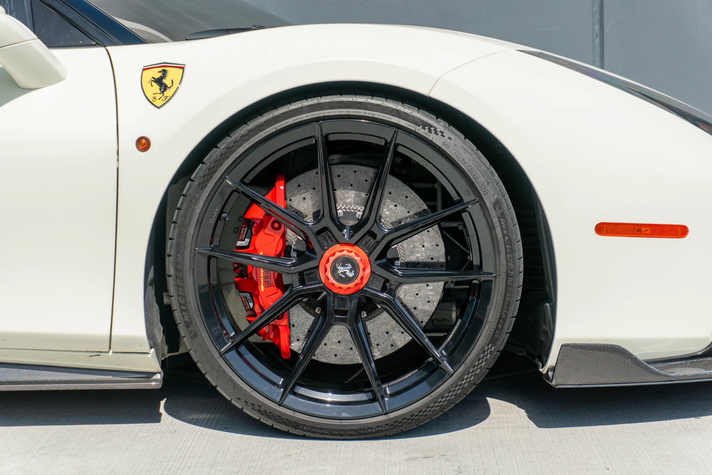 Used 2018 Ferrari 488 GTB RWD image 44