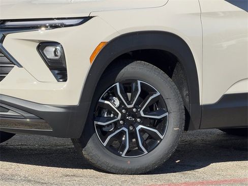 New 2026 Chevrolet TrailBlazer ACTIV w/ Driver Confidence Package image 8
