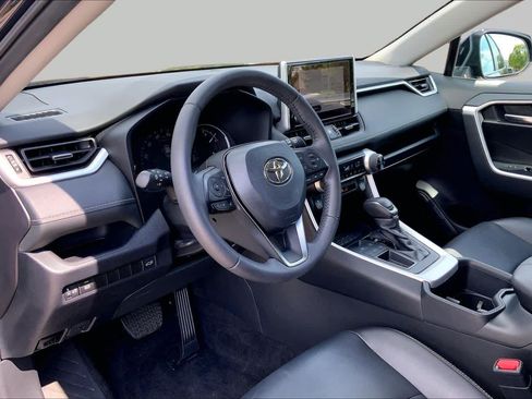 Used 2024 Toyota RAV4 XLE Premium FWD image 18