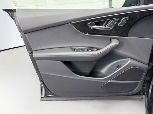 Certified 2025 Audi Q8 Premium Plus w/ Premium Plus Package image 23