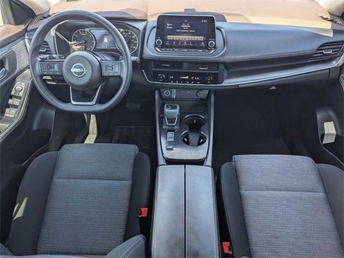 Used 2023 Nissan Rogue SV image 14